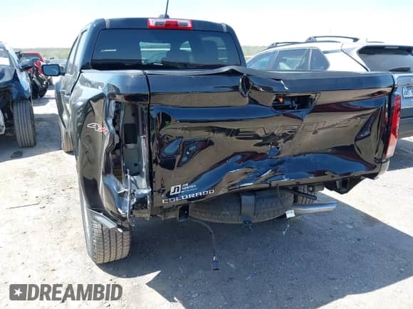 2024 Chevrolet Colorado 4WD Work Truck with VIN 1GCGTBEC1R1126055, listed as a IAAI auction lot 41801445 with 20,218 mi miles and . Bid and sale history available at DreamBid. Image 6.