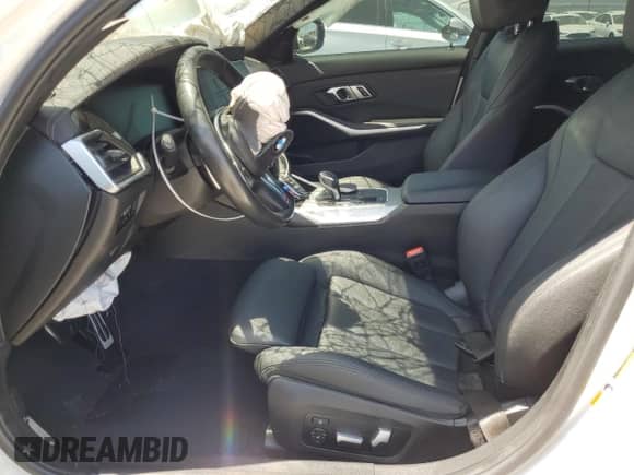 2020 BMW 3 Series M340i z VIN 3MW5U7J09L8B26303, wystawiony jako Copart lot #59202145 z przebiegiem 75 606 mil mil oraz Szkoda całkowita • Salvage title. Historia ofert i sprzedaży dostępna na DreamBid. Obrazek 7.