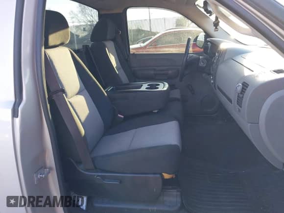 2007 GMC Sierra 1500 Work Truck с VIN 1GTEC14C97Z577591, выставлен на аукционе IAAI как лот 40972175 с пробегом 100 480 миль миль и . История ставок и продаж доступна на DreamBid. Изображение 8.