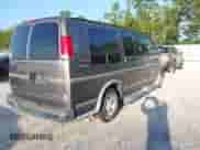 1999 Chevrolet Express z VIN 1GBFG15R0X1081075, wystawiony jako IAAI lot #42784652 z przebiegiem 110 843 mil mil oraz . Historia ofert i sprzedaży dostępna na DreamBid. Obrazek 4.