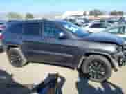 2020 Jeep Grand Cherokee Laredo E с VIN 1C4RJEAG1LC439529, выставлен на аукционе IAAI как лот 43363428 с пробегом 104 378 миль миль и . История ставок и продаж доступна на DreamBid. Изображение 14.