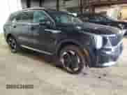 2025 Kia Sorento SX Prestige z VIN KNDRKDJG7S5293616, wystawiony jako Copart lot #57790115 z przebiegiem 53 089 mil mil oraz Szkoda całkowita • Salvage title. Historia ofert i sprzedaży dostępna na DreamBid. Obrazek 4.