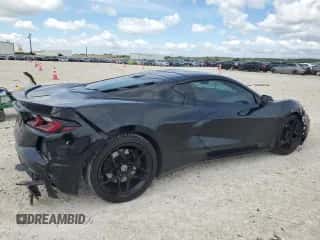 2021 Chevrolet Corvette 3LT z VIN 1G1YC2D49M5119833, wystawiony jako Copart lot #62027484 z przebiegiem 17 739 mil mil oraz Szkoda całkowita • Salvage title. Historia ofert i sprzedaży dostępna na DreamBid. Obrazek 3.