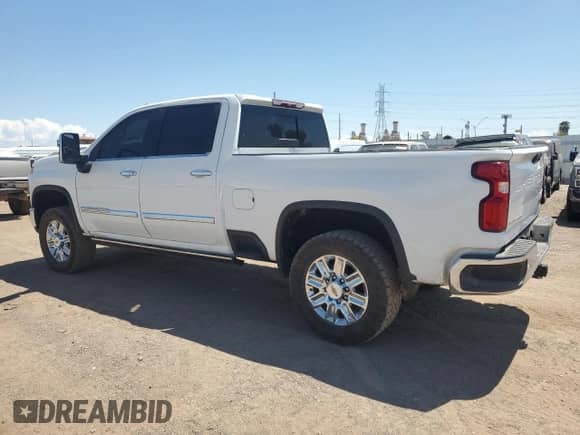 2024 Chevrolet Silverado 2500HD High Country с VIN 1GC4YREY3RF190657, выставлен на аукционе Copart как лот 65729505 с пробегом 30 451 миль миль и Списание • Salvage title. История ставок и продаж доступна на DreamBid. Изображение 2.
