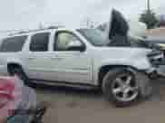 2009 Chevrolet Suburban 1LT z VIN 1GNFC260X9J108211, wystawiony jako IAAI lot #42237663 z przebiegiem Nie podano mil oraz . Historia ofert i sprzedaży dostępna na DreamBid. Obrazek 12.