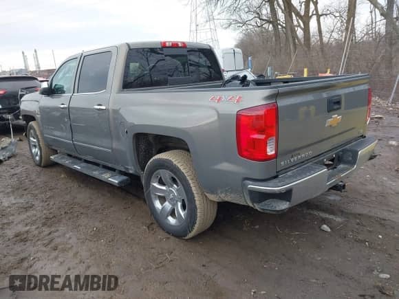 2017 Chevrolet Silverado 1500 LTZ z VIN 3GCUKSEC7HG216249, wystawiony jako IAAI lot #41637379 z przebiegiem 131 866 mil mil oraz . Historia ofert i sprzedaży dostępna na DreamBid. Obrazek 3.