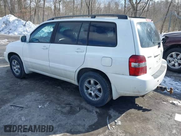 2005 Toyota Highlander with VIN JTEGP21A550088169, listed as a IAAI auction lot 41571462 with 178,532 mi miles and . Bid and sale history available at DreamBid. Image 3.