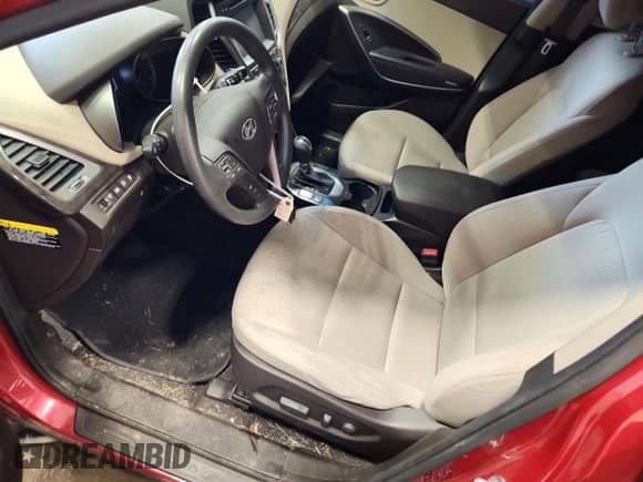 2018 Hyundai Santa Fe SE with VIN KM8SMDHFXJU268928, listed as a Copart auction lot 81796975 with 84,614 mi miles and Non repairable. Bid and sale history available at DreamBid. Image 7.