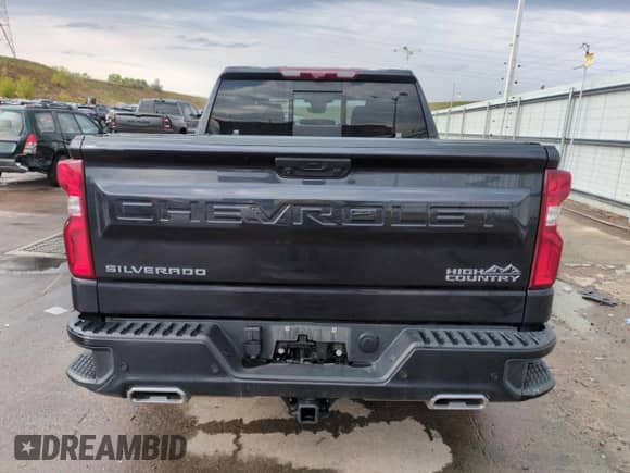 2022 Chevrolet Silverado 1500 High Country z VIN 3GCUDJET8NG690212, wystawiony jako Copart lot #55965435 z przebiegiem 69 692 mil mil oraz Szkoda całkowita • Salvage title. Historia ofert i sprzedaży dostępna na DreamBid. Obrazek 6.