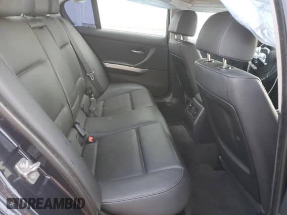 2010 BMW 3 Series 323i с VIN WBAPG7C5XAA794413, выставлен на аукционе Copart как лот 80821145 с пробегом 259 630 миль миль и Списание • Salvage title. История ставок и продаж доступна на DreamBid. Изображение 10.