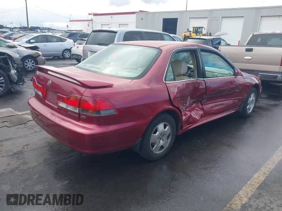 2001 Honda Accord EX с VIN 1HGCG16501A047043, выставлен на аукционе IAAI как лот 43333762 с пробегом 194 614 миль миль и . История ставок и продаж доступна на DreamBid. Изображение 4.