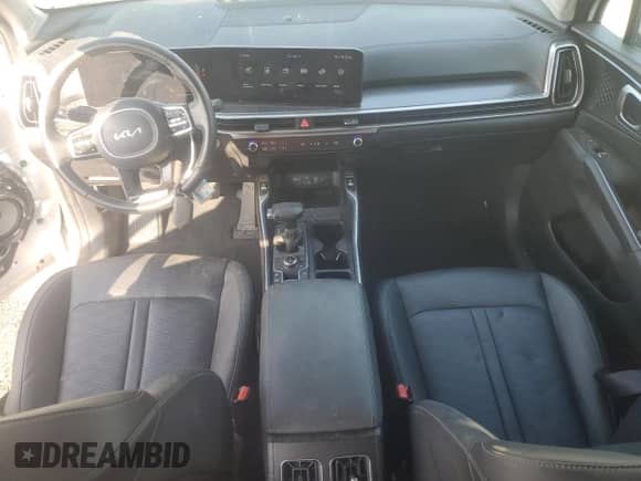 2024 Kia Sorento S with VIN 5XYRLDJC1RG272465, listed as a Copart auction lot 71871345 with 35,662 mi miles and Non repairable. Bid and sale history available at DreamBid. Image 8.