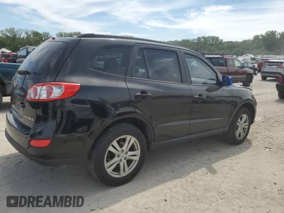 2010 Hyundai Santa Fe GLS с VIN 5NMSGDAB7AH417015, выставлен на аукционе Copart как лот 70828745 с пробегом 216 160 миль миль и Списание • Salvage title. История ставок и продаж доступна на DreamBid. Изображение 3.