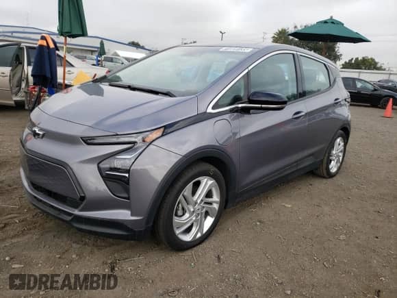 2022 Chevrolet Bolt EV 1LT z VIN 1G1FW6S07N4127653, wystawiony jako Copart lot #71809133 z przebiegiem 12 296 mil mil oraz . Historia ofert i sprzedaży dostępna na DreamBid. Obrazek 1.