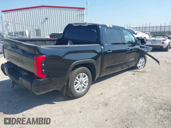 2025 Toyota Tundra SR with VIN 5TFLA5AB6SX050371, listed as a IAAI auction lot 42965187 with 289 mi miles and . Bid and sale history available at DreamBid. Image 4.