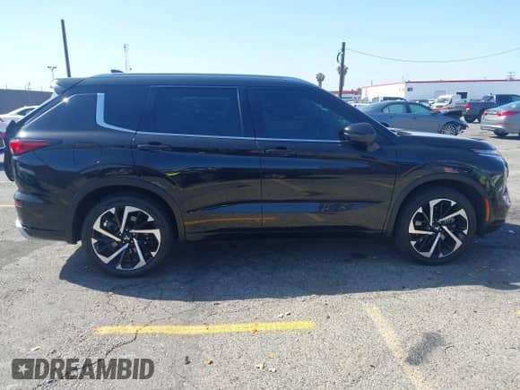 2023 Mitsubishi Outlander SEL with VIN JA4J4VA81PZ013348, listed as a IAAI auction lot 42316776 with 36,688 mi miles and . Bid and sale history available at DreamBid. Image 13.