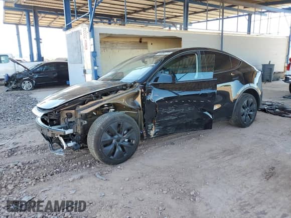 2024 Tesla Model Y с VIN 7SAYGDED1RF198302, выставлен на аукционе Copart как лот 83856115 с пробегом 12 875 миль миль и Списание • Salvage title. История ставок и продаж доступна на DreamBid. Изображение 1.