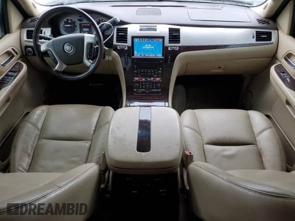 2009 Cadillac Escalade z VIN 3GYFK12239G121665, wystawiony jako Copart lot #72588484 z przebiegiem 151 797 mil mil oraz Szkoda całkowita • Salvage title. Historia ofert i sprzedaży dostępna na DreamBid. Obrazek 8.