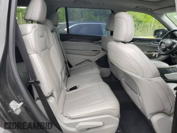 2022 Jeep Grand Cherokee Overland с VIN 1C4RJKDG0N8523826, выставлен на аукционе Copart как лот 60982245 с пробегом 33 121 миль миль и Списание • Salvage title. История ставок и продаж доступна на DreamBid. Изображение 11.