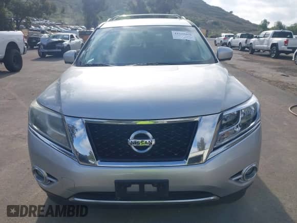 2016 Nissan Pathfinder S z VIN 5N1AR2MN5GC648384, wystawiony jako IAAI lot #41925960 z przebiegiem 93 198 mil mil oraz . Historia ofert i sprzedaży dostępna na DreamBid. Obrazek 13.