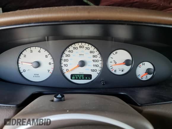 1999 Dodge Stratus with VIN 1B3EJ46X1XN589492, listed as a Copart auction lot 88911765 with 172,620 mi miles and Clean title. Bid and sale history available at DreamBid. Image 9.