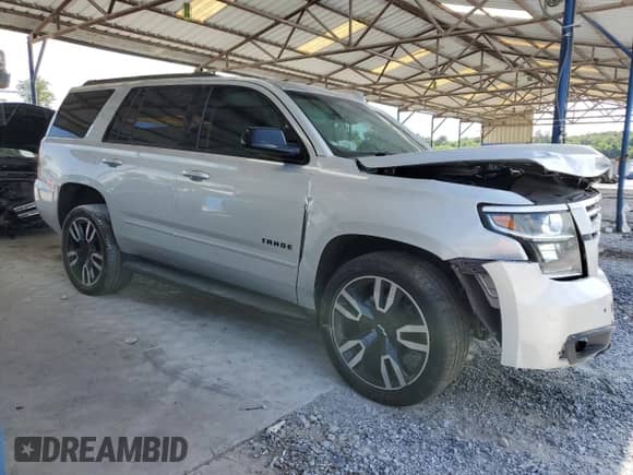 2019 Chevrolet Tahoe Premier with VIN 1GNSCCKJ4KR266232, listed as a Copart auction lot 63289845 with 89,157 mi miles and Salvage title. Bid and sale history available at DreamBid. Image 4.