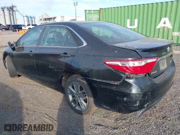 2017 Toyota Camry SE with VIN 4T1BF1FK9HU391736, listed as a IAAI auction lot 43279949 with 166,203 mi miles and . Bid and sale history available at DreamBid. Image 3.