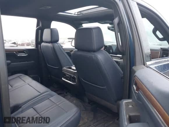 2022 Chevrolet Silverado 1500 High Country с VIN 3GCUDJET1NG668701, выставлен на аукционе IAAI как лот 42859797 с пробегом Не указан миль и . История ставок и продаж доступна на DreamBid. Изображение 8.