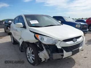 2013 Hyundai Tucson GLS с VIN KM8JU3AC5DU559718, выставлен на аукционе IAAI как лот 42313385 с пробегом 203 627 миль миль и . История ставок и продаж доступна на DreamBid. Изображение 1.