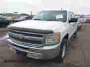 2012 Chevrolet Silverado 1500 LS z VIN 3GCPCREAXCG128550, wystawiony jako IAAI lot #41903814 z przebiegiem 248 558 mil mil oraz . Historia ofert i sprzedaży dostępna na DreamBid. Obrazek 18.