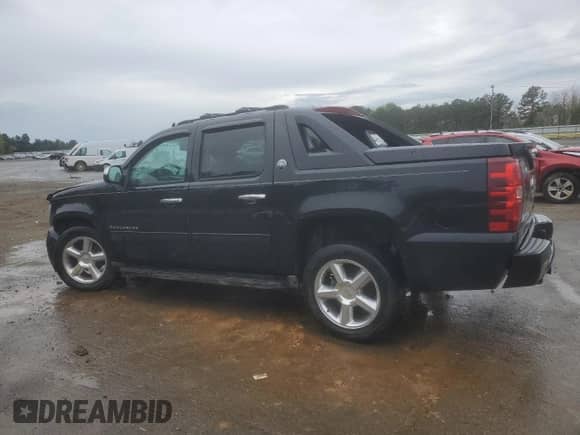 2013 Chevrolet Avalanche LS z VIN 3GNMCEE02DG145645, wystawiony jako Copart lot #50888915 z przebiegiem 145 766 mil mil oraz Szkoda całkowita • Salvage title. Historia ofert i sprzedaży dostępna na DreamBid. Obrazek 2.
