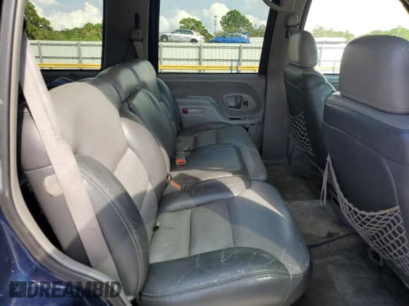 1998 Chevrolet Tahoe с VIN 1GNEK13R3WR110598, выставлен на аукционе Copart как лот 72327974 с пробегом 201 313 миль миль и Списание • Salvage title. История ставок и продаж доступна на DreamBid. Изображение 11.
