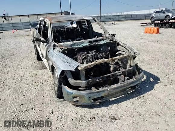 2016 Ram 1500 Lone Star z VIN 1C6RR7LM2GS193536, wystawiony jako Copart lot #84790075 z przebiegiem Nie podano mil oraz Nie do naprawy • Non repairable. Historia ofert i sprzedaży dostępna na DreamBid. Obrazek 12.