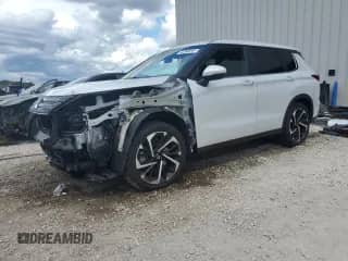 2024 Mitsubishi Outlander SE с VIN JA4J4VA8XRZ032077, выставлен на аукционе Copart как лот 84431325 с пробегом 40 271 миль миль и Чистый • Clean title. История ставок и продаж доступна на DreamBid. Изображение 1.