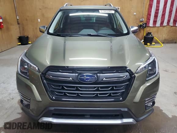 2022 Subaru Forester Touring z VIN JF2SKARC0NH463465, wystawiony jako Copart lot #81885565 z przebiegiem 47 997 mil mil oraz Szkoda całkowita • Salvage title. Historia ofert i sprzedaży dostępna na DreamBid. Obrazek 5.