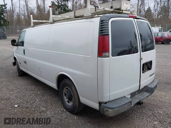 2000 Chevrolet Express с VIN 1GCHG39R1Y1158810, выставлен на аукционе IAAI как лот 41804626 с пробегом Не указан миль и . История ставок и продаж доступна на DreamBid. Изображение 3.