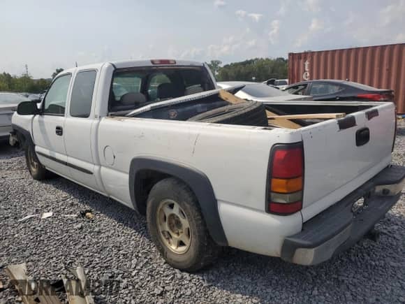 2004 GMC Sierra 1500 SLE z VIN 2GTEC19T041140477, wystawiony jako Copart lot #70844745 z przebiegiem Nie podano mil oraz Szkoda całkowita • Salvage title. Historia ofert i sprzedaży dostępna na DreamBid. Obrazek 2.