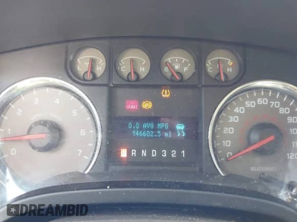 2010 Ford F-150 XL z VIN 1FTEX1C80AKA73738, wystawiony jako IAAI lot #42251013 z przebiegiem 146 602 mil mil oraz . Historia ofert i sprzedaży dostępna na DreamBid. Obrazek 7.