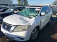 2014 Nissan Pathfinder SL z VIN 5N1AR2MN4EC683916, wystawiony jako IAAI lot #41773458 z przebiegiem 178 093 mil mil oraz . Historia ofert i sprzedaży dostępna na DreamBid. Obrazek 6.