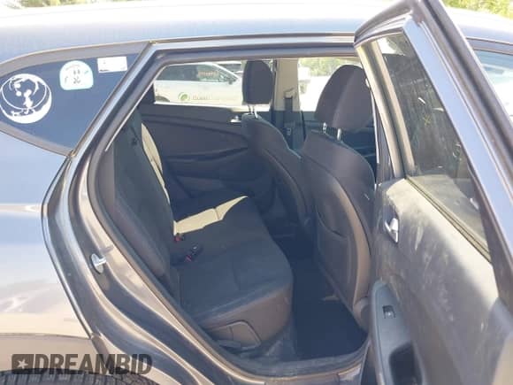 2019 Hyundai Tucson Value z VIN KM8J3CA45KU990648, wystawiony jako IAAI lot #42392089 z przebiegiem 94 245 mil mil oraz . Historia ofert i sprzedaży dostępna na DreamBid. Obrazek 8.