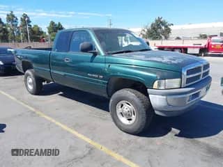 2001 Dodge 2500 with VIN 1B7KF23W31J179200, listed as a IAAI auction lot 42862361 with 237,027 mi miles and . Bid and sale history available at DreamBid. Image 1.