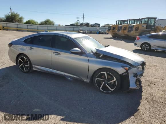 2018 Honda Accord Sport with VIN 1HGCV2F39JA024936, listed as a Copart auction lot 82534395 with 117,973 mi miles and Salvage title. Bid and sale history available at DreamBid. Image 4.