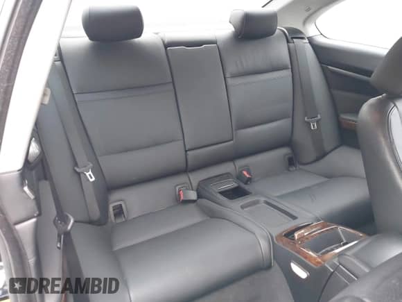 2008 BMW 3 Series 328xi z VIN WBAWC33578PC87205, wystawiony jako IAAI lot #43282000 z przebiegiem 130 711 mil mil oraz . Historia ofert i sprzedaży dostępna na DreamBid. Obrazek 8.