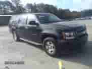 2010 Chevrolet Suburban LT z VIN 1GNUCJE01AR196820, wystawiony jako IAAI lot #40713946 z przebiegiem 234 838 mil mil oraz . Historia ofert i sprzedaży dostępna na DreamBid. Obrazek 1.