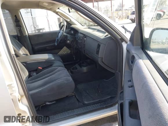 2004 Dodge Dakota Sport with VIN 1D7HG38K44S732251, listed as a IAAI auction lot 43536264 with 139,413 mi miles and . Bid and sale history available at DreamBid. Image 5.