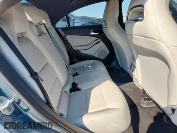 2014 Mercedes-Benz CLA 250 с VIN WDDSJ4EB6EN039909, выставлен на аукционе Copart как лот 68423905 с пробегом 183 181 миль миль и Списание • Salvage title. История ставок и продаж доступна на DreamBid. Изображение 10.