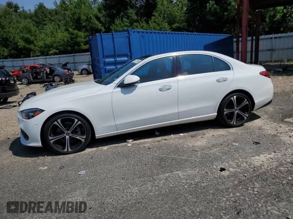 2022 Mercedes-Benz C 300 with VIN W1KAF4GB6NR058771, listed as a Copart auction lot 68477995 with 23,791 mi miles and Salvage title. Bid and sale history available at DreamBid. Image 1.
