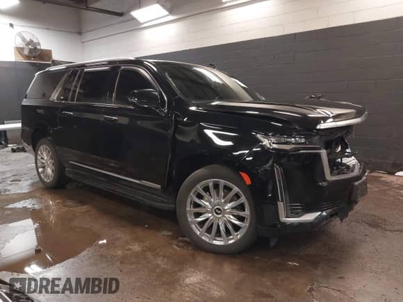 2022 Cadillac Escalade ESV Premium Luxury with VIN 1GYS4KKL2NR134764, listed as a IAAI auction lot 41532115 with 30,453 mi miles and . Bid and sale history available at DreamBid. Image 1.
