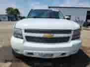 2013 Chevrolet Tahoe LS z VIN 1GNSCAE01DR377833, wystawiony jako Copart lot #70161235 z przebiegiem 83 596 mil mil oraz Szkoda całkowita • Salvage title. Historia ofert i sprzedaży dostępna na DreamBid. Obrazek 5.