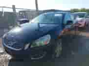 2012 Volvo S60 T5 с VIN YV1622FS1C2048425, выставлен на аукционе IAAI как лот 43324845 с пробегом 250 499 миль миль и . История ставок и продаж доступна на DreamBid. Изображение 13.